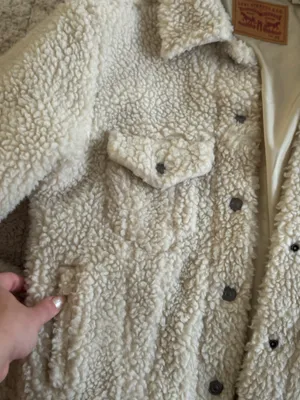 Levi’s Sherpa Jacket thumbnail 4