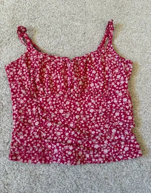 Hollister Top thumbnail 1