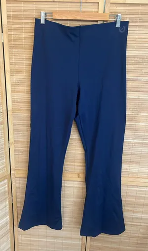 PINK by Victoria Secret Navy Winter Flare Leggings pull on pants NWT woman’s XL thumbnail 1