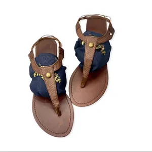 Brown T Strap Sandals! Brown Size 7 thumbnail 3