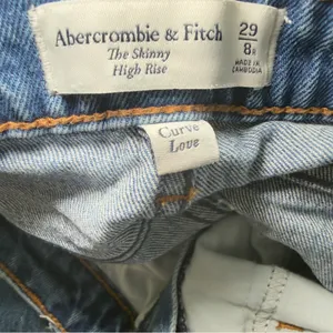 Abercrombie & Fitch The Skinny High Rise Curve Love‎ Button Fly Jeans Size 29 thumbnail 7