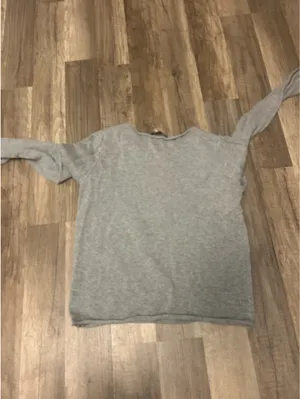Brandy Melville Greg long sleeve thumbnail 2