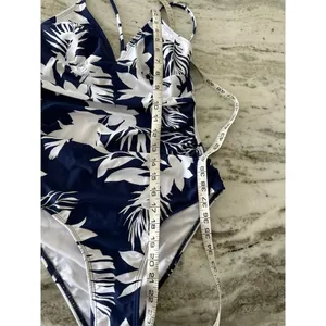 CUPSHE Women's One Piece Swimsuit V-Neck Floral Navy Blue & White Size S thumbnail 2