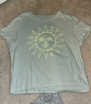 American Eagle Outfitters T-shirt thumbnail 1
