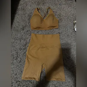 PINK Victoria's Secret Mustard Workout Set. thumbnail 2