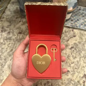 Dior padlock cadena & key Valentines Day Gift thumbnail 2