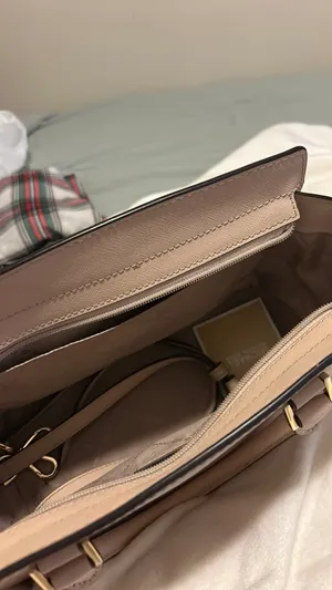 Michael Kors Tote Purse thumbnail 2
