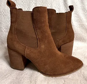 Steve Madden Brown Suede Ankle Boots thumbnail 1