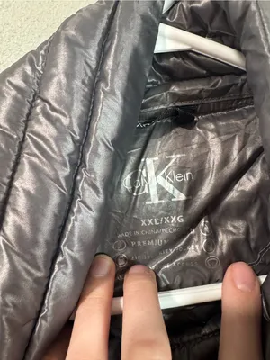 Calvin Klein Quilted Black Puffer Vest - Lightweight Sleeveless Jacket thumbnail 3