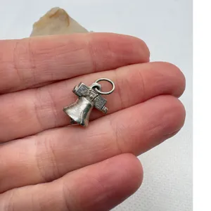 Vintage Liberty Bell Charm Silver Tone Patriotic Philadelphia Pendant Charm thumbnail 4
