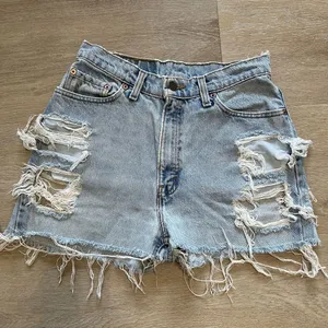 Levi’s denim shorts thumbnail 1