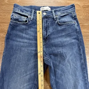 Zara Jeans Women's 6 Blue Mid Rise Straight Slim Stretch Denim EU 38 Minimalist thumbnail 7