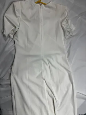 White V thumbnail 4