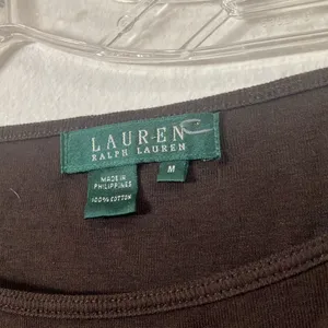 FINAL MARKDOWN Lauren Ralph Lauren tab sleeve top medium thumbnail 3
