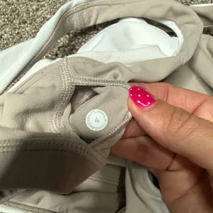 Lululemon Align Tank Top Women Size 4 White Excellent Reversible Nulu Cropped thumbnail 3
