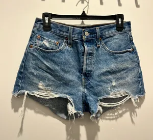 Levi’s Jean Shorts 501 thumbnail 1