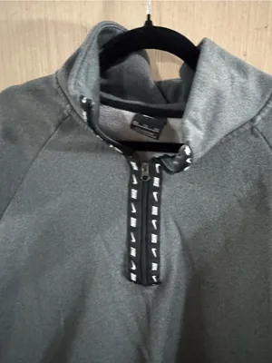 Women’s Nike Cropped Gray and Black Quarter-Zip Sweatshirt Size XL thumbnail 2
