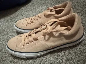 Women’s Converse thumbnail 4