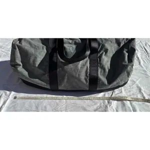 Lucy Athletics Duffel Grey Textured Shoulder‎ Strap Zip Unisex Size Medium thumbnail 6