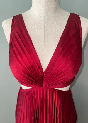 Abercrombie Giselle Pleated Cutout Maxi Dress thumbnail 3