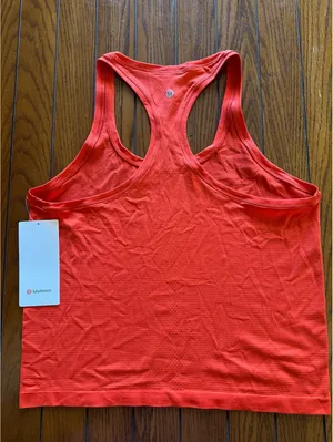 Lululemon Swiftly Tech Scoopneck Tank 2.0 Race Length Cherry Ember Size 10 NWT thumbnail 1