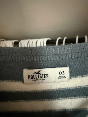 Hollister Sweater  thumbnail 2