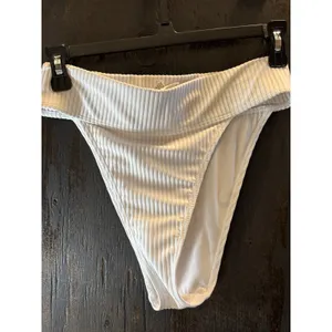 Forever 21 White Ribbed Bikini Set V-Neck‎ Top High Cut Bottoms Medium thumbnail 3