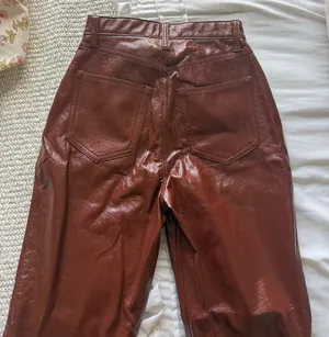 Abercrombie Ultra High Rise 90s Straight Leather Pants thumbnail 4