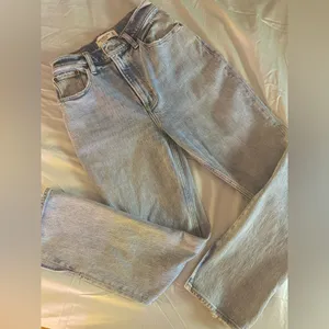 Abercrombie & Fitch Light Wash Straight Leg Women’s Jeans thumbnail 3
