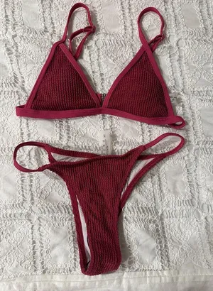 Shein Ribbed Triangle Bikini Set thumbnail 1