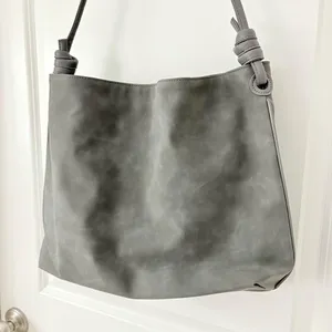 8 OTHER REASONS Betsy Slouch Tote thumbnail 4