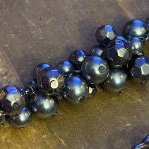 Long layered gunmetal cluster bead chain necklace Black thumbnail 3
