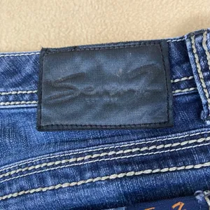 Seven7 Bootcut Jeans Women's Sz12 Blue Contrast Stitch Embroidered Pockets EUC‎ thumbnail 8