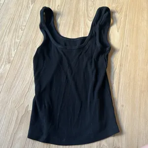 Dynamite Black Tank thumbnail 3