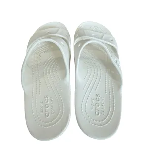 Crocs Baya Slide Sandals Women’s 7 White Comfort Logo Slip On Pool Vacation thumbnail 3