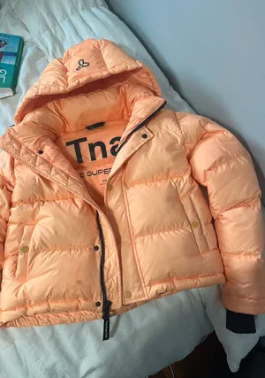 Aritzia TNA Super Puff Jacket thumbnail 1