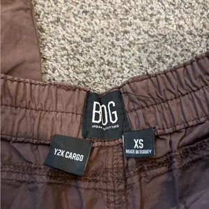 Urban Outfitters BDG Y2k Cargo Pants thumbnail 2