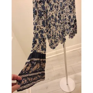 American Eagle Outfitters L Crop Top Blue & White Ditsy Floral Tie Front Top thumbnail 3