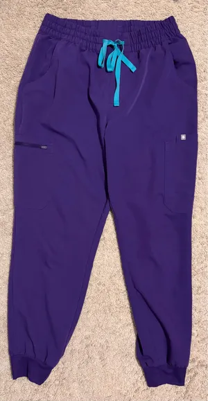 FIGS Scrubs Set thumbnail 2