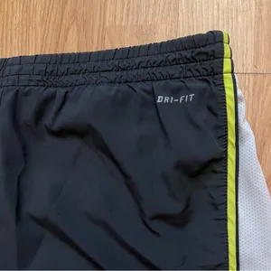 Nike Dri Fit Tempo Running Shorts Gray Neon Women’s Size Small Athletic‎ Lined thumbnail 6