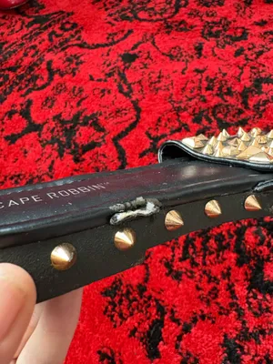 Cape Robbin black and gold Spiked slides thumbnail 5
