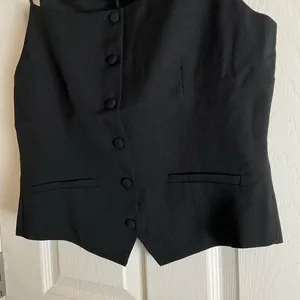NWT Vanwell London Tailored Button-Down Vest Top - Black Size S thumbnail 6