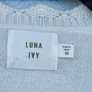 Luna ivy 3 D flowers details cardigan size medium thumbnail 5