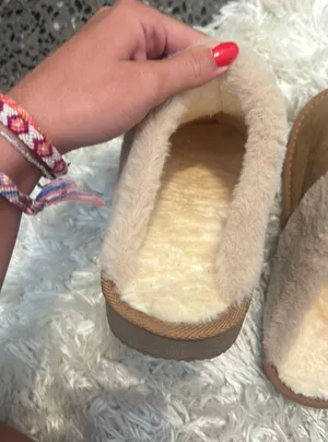 The Comfy Slippers thumbnail 2