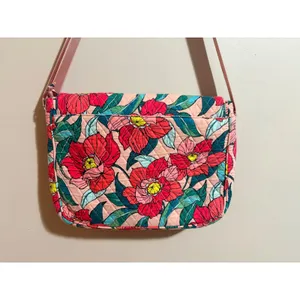 Vera Bradley Messenger Bag Womens OS Mod Floral Pink Print (retired)Excellent thumbnail 14