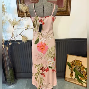 NWT Lulus Remarkable Entrance Pink Floral Print Satin Midi Dress ~ Size M 🧡🍄 thumbnail 6