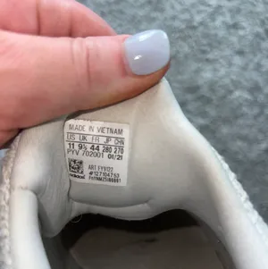 Adidas Ultraboost thumbnail 5