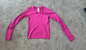 Lululemon Long Sleeve Swiftly Tech thumbnail 1