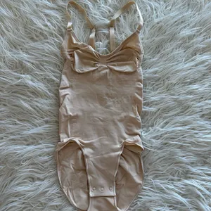 Skims Seamless Sculpt Brief Bodysuit Sand Size XS thumbnail 2