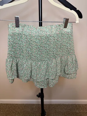Altar'd State Green Floral Ruffle‎ Skort Size S thumbnail 3